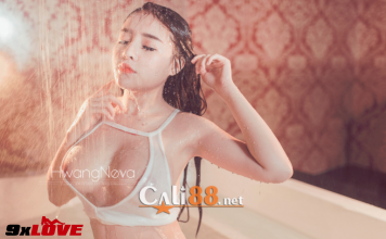 Ngân 98 có cặp ngực to nhất Sài Gòn lộ nhũ hoa trong bồn tắm